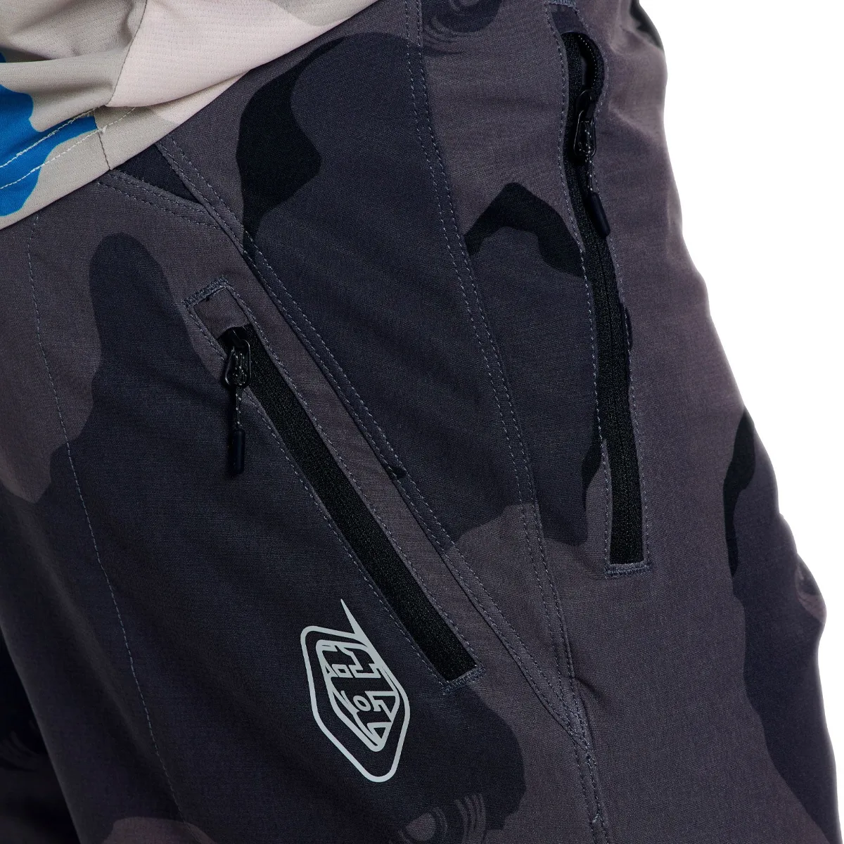 Skyline Pro Short Shell Flow Camo Carbon - Image 13