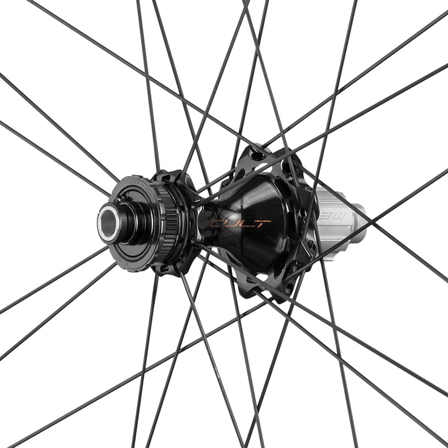 Campagnolo Bora Ultra WTO 33 Rear Wheel - Image 2