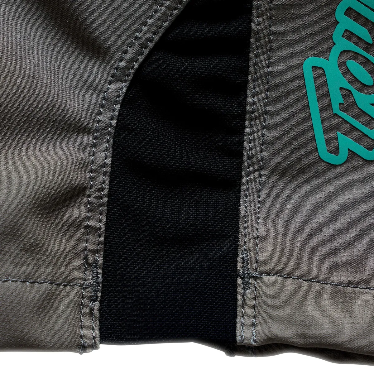 Skyline Pro Short X BN3TH Liner Mono Army - Image 4