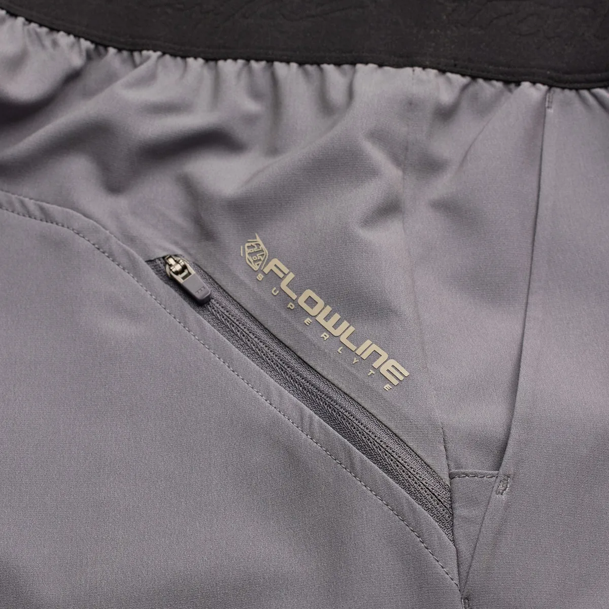 Flowline Superlyte Short Mono Charcoal - Image 3