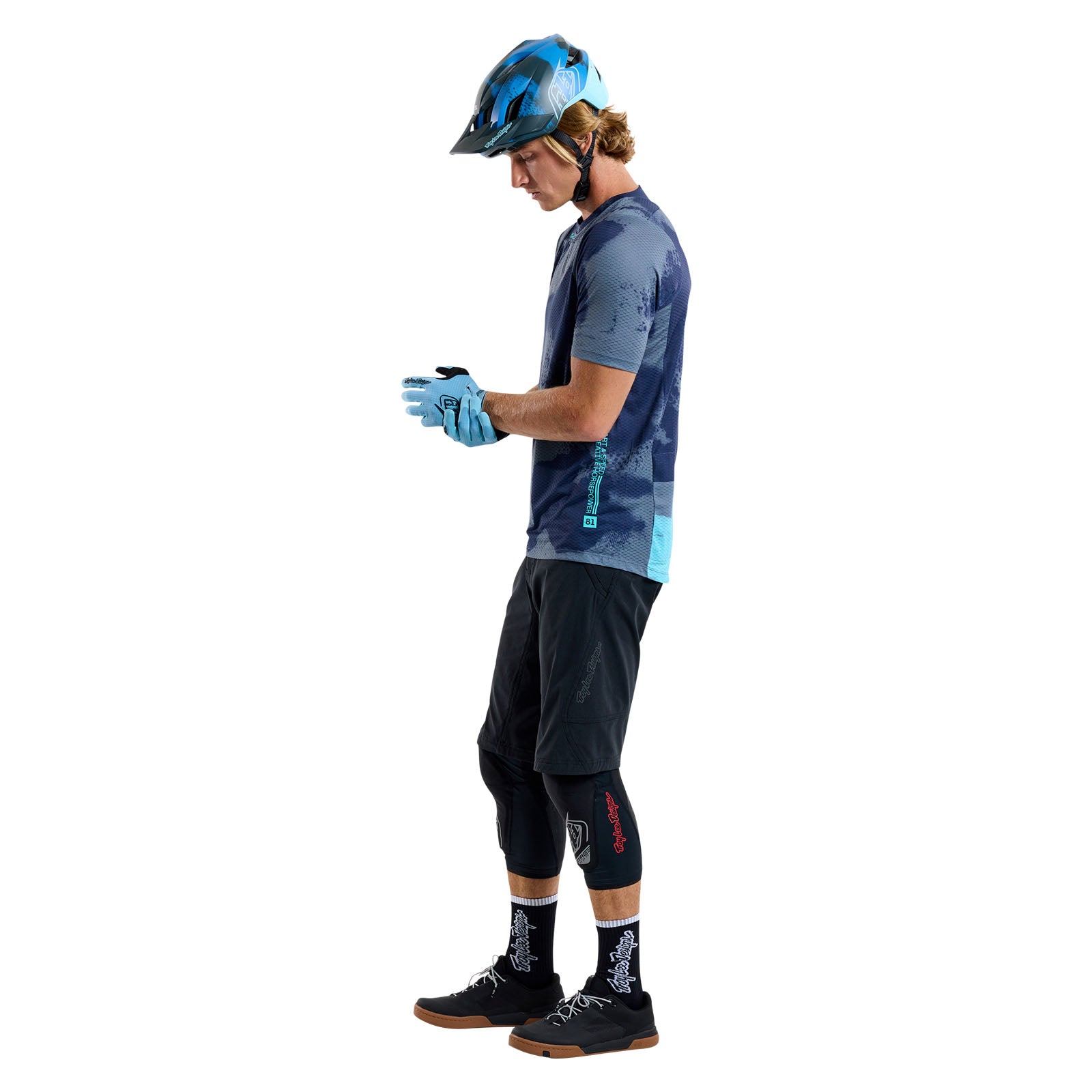 Skyline Air Short Shell Mono Black - Image 12