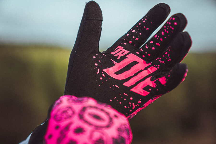 Muc-Off Summer Lightweight Mesh Rider Gloves - Image 6