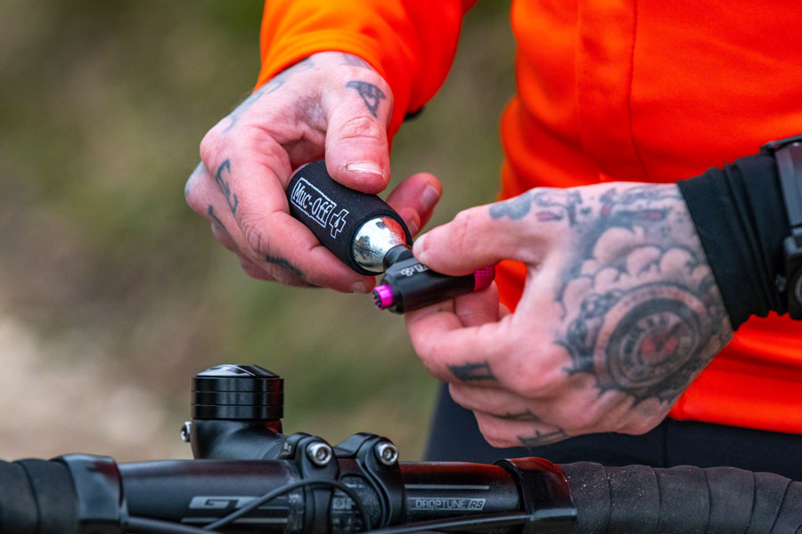 Road CO² Inflator Kit - Image 3