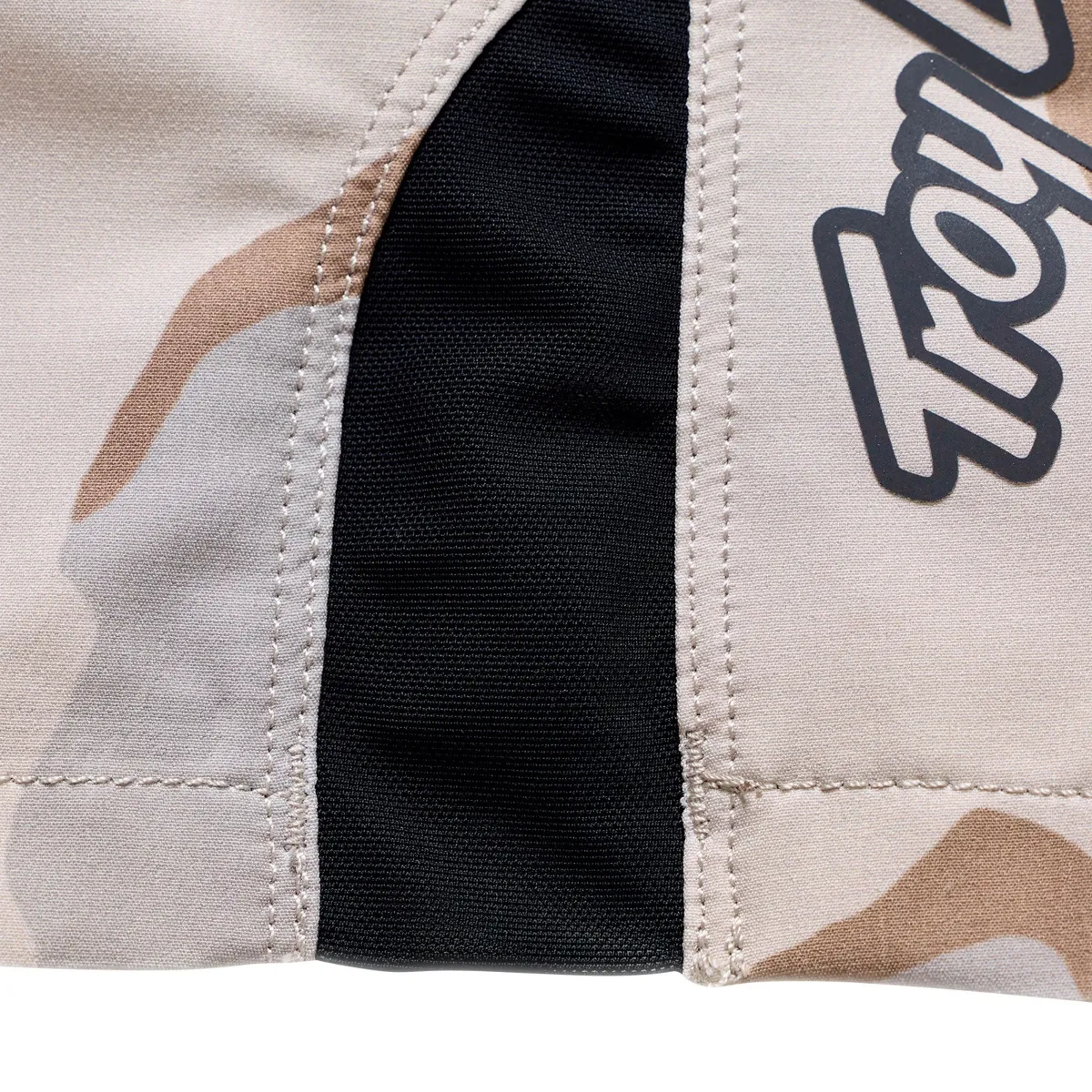 Skyline Pro Short Shell Flow Camo Pumice - Image 4