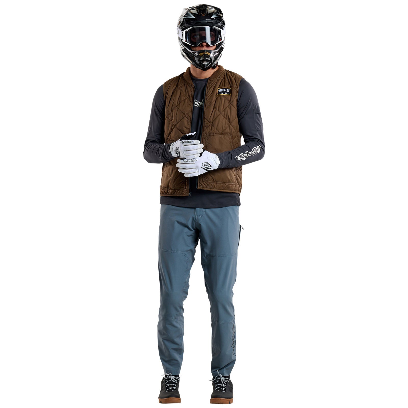 Ruckus Ride Vest Mono Chocolate - Image 9