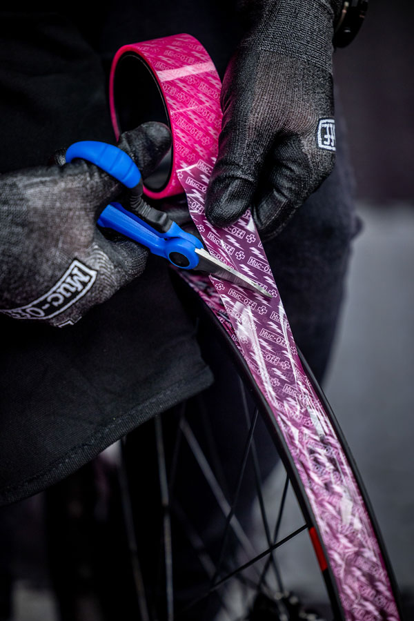 Muc-Off Rim Tape 10m Roll - 19mm Boxed - Image 7