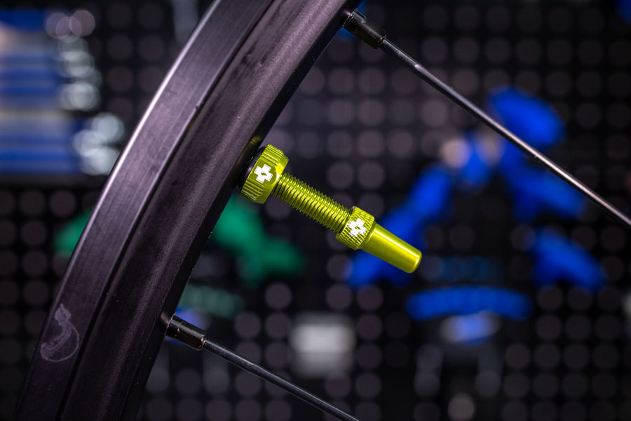 Muc-Off V2 Tubeless Valve Kit - Image 2