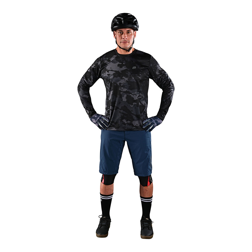 Flowline Short W/Liner Solid Blue - Image 3