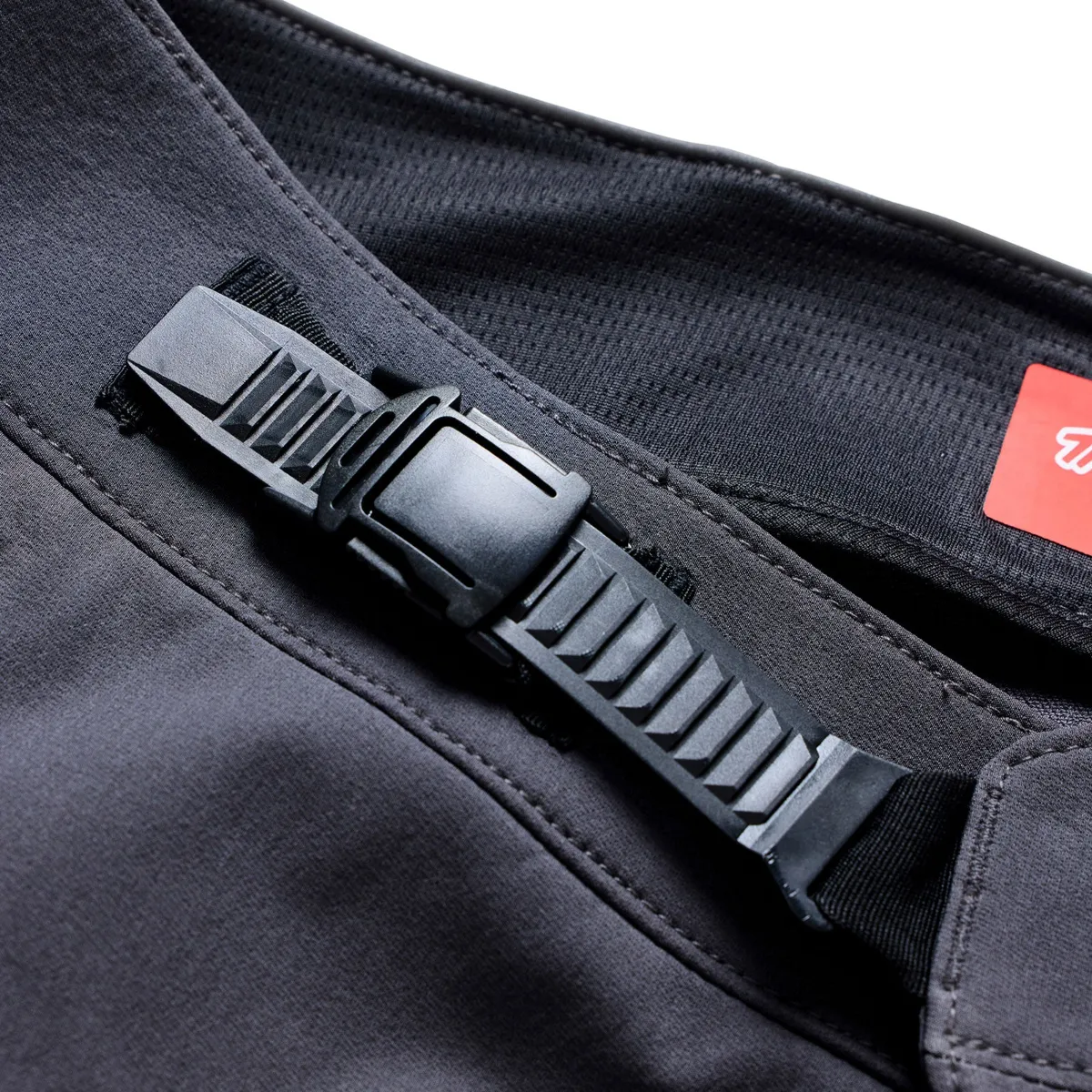 Stage Pant Mono Carbon - Image 6